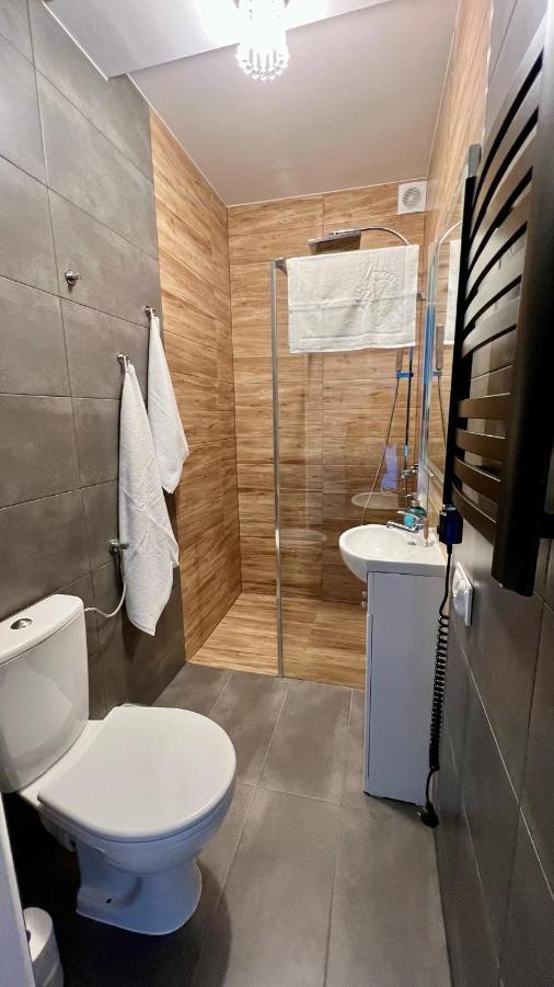Aparthotel W Dolinie Stawow Zator By Housine Las Esterno foto