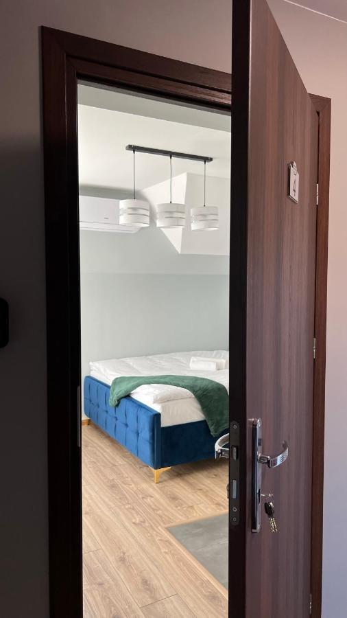 Aparthotel W Dolinie Stawow Zator By Housine Las Esterno foto