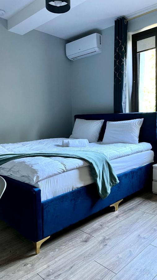 Aparthotel W Dolinie Stawow Zator By Housine Las Esterno foto